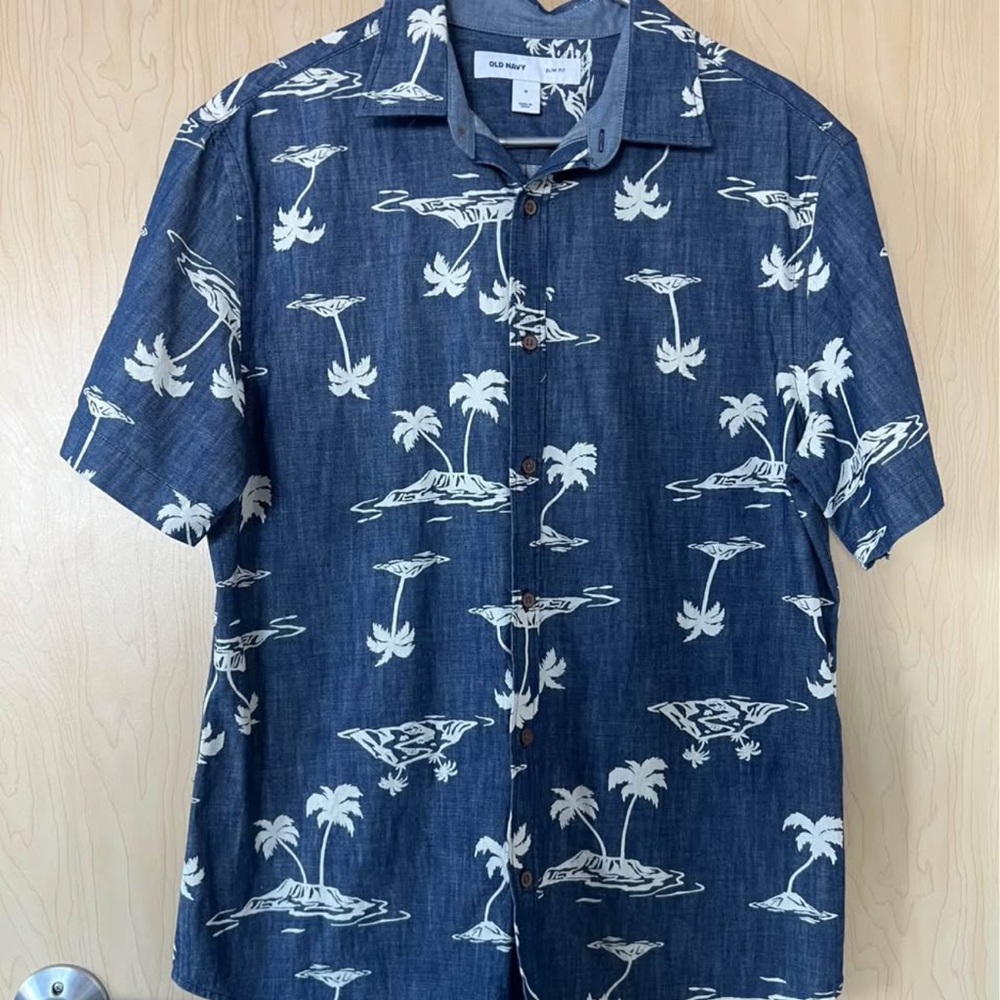 Men's Pattern Button Shirt